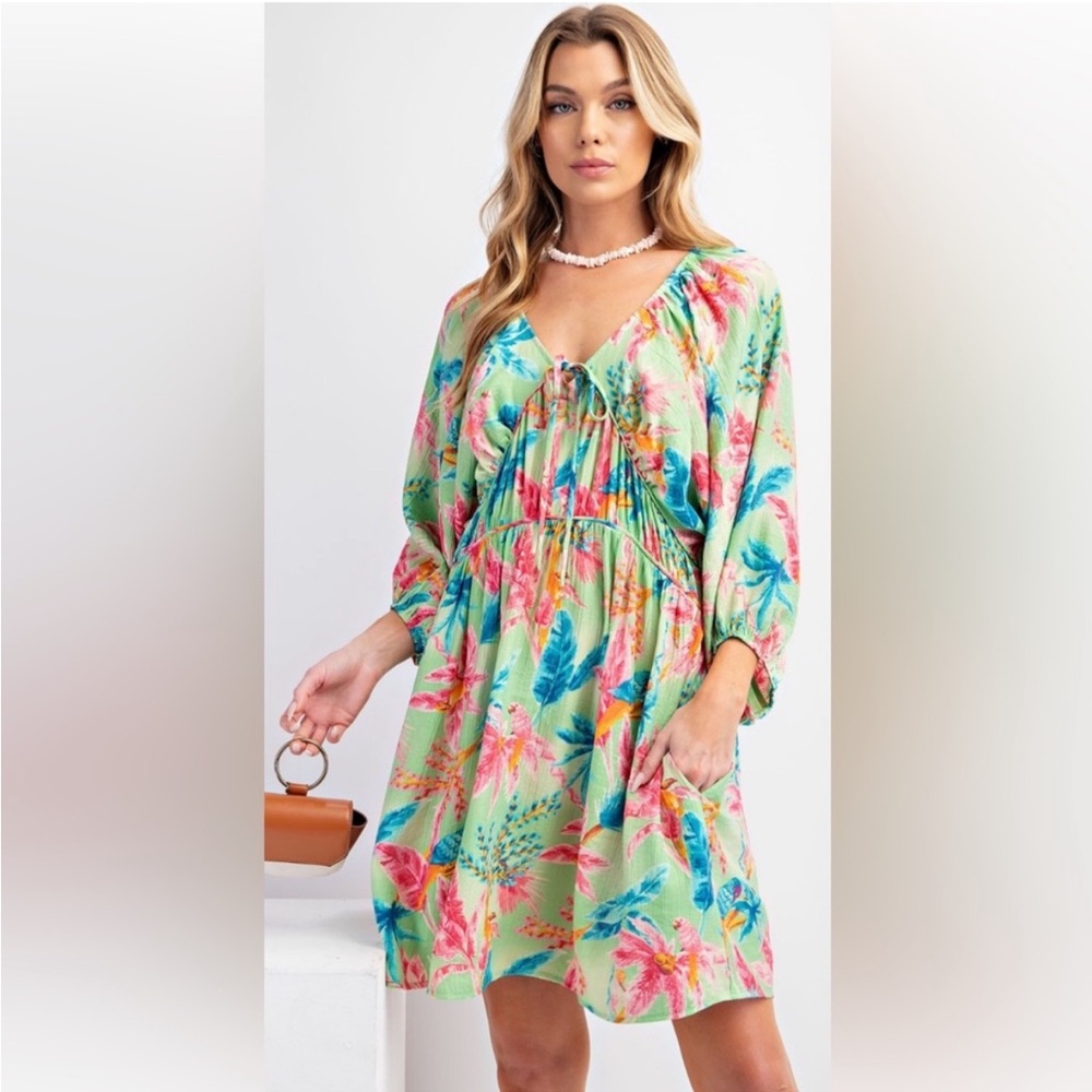 NWT Easel Floral Tropical Dress
